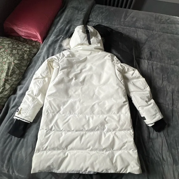 Canada Goose Ski & Snow Jacket - WHITE BRAND NEW WITH TAGS NEVER WORN